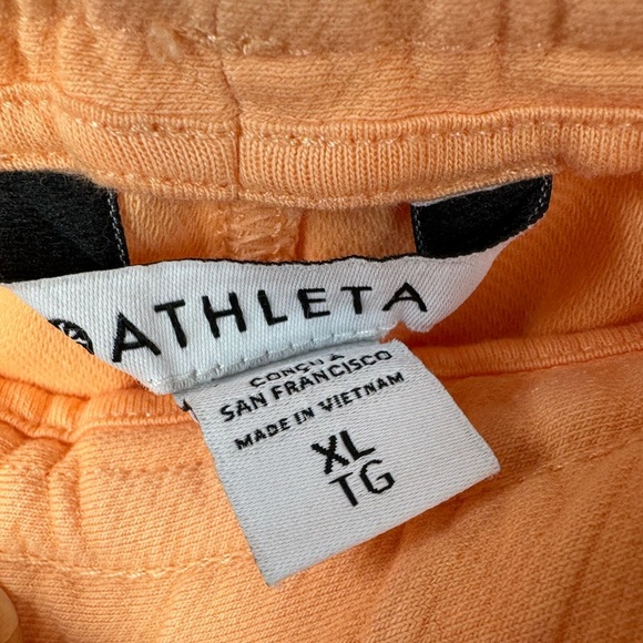 Athleta FARALLON SHORT NWT - Picture 8 of 12